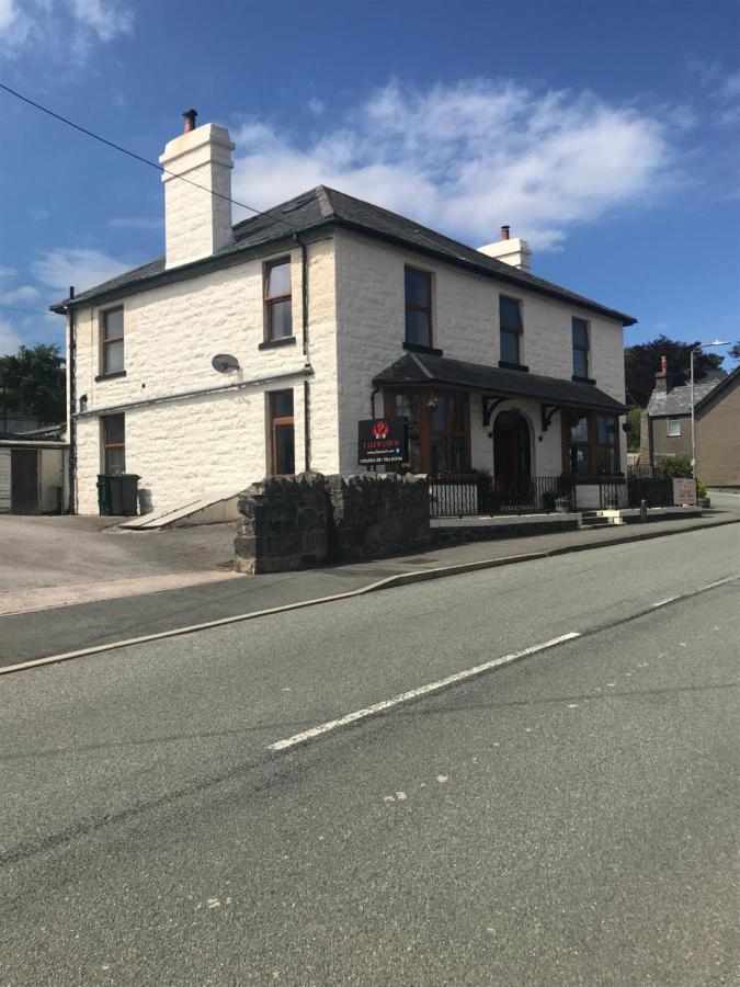 Y Llew Coch Bed & Breakfast Conwy Exterior photo