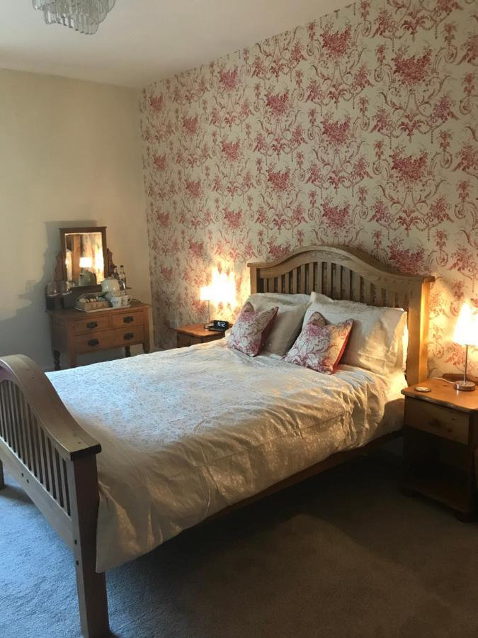Y Llew Coch Bed & Breakfast Conwy Exterior photo