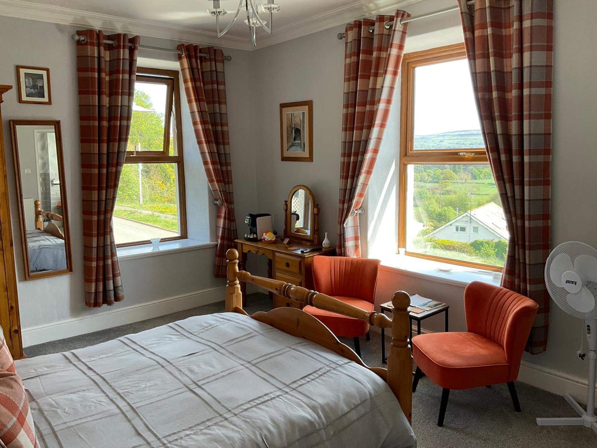 Y Llew Coch Bed & Breakfast Conwy Exterior photo