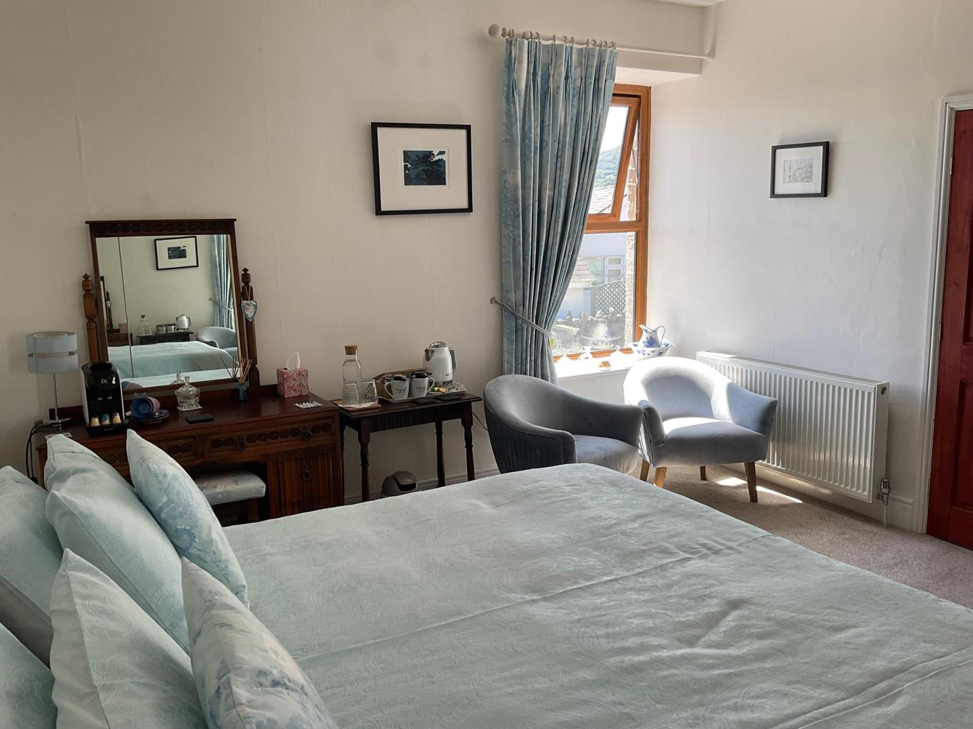 Y Llew Coch Bed & Breakfast Conwy Exterior photo